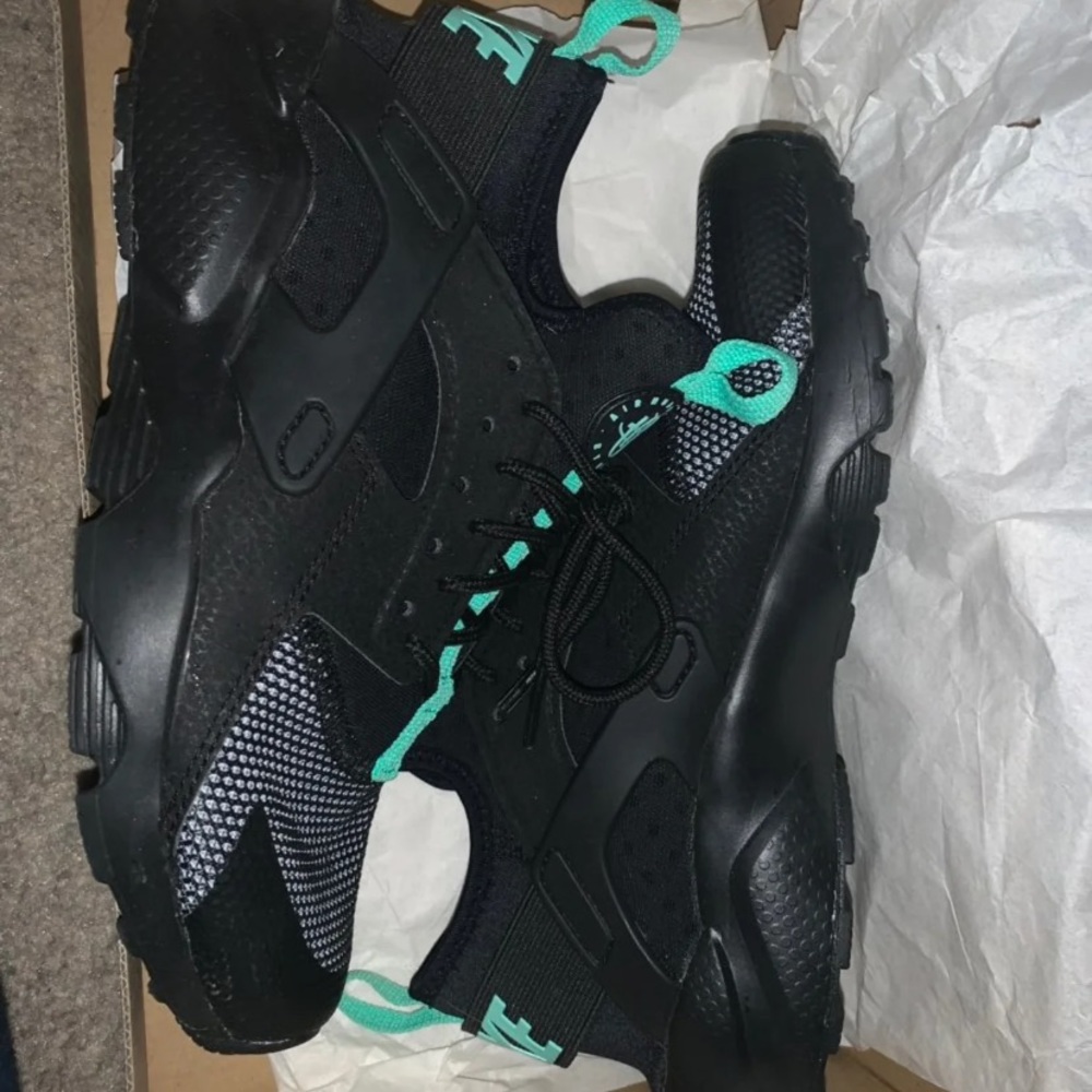 nike huarache rum ultras